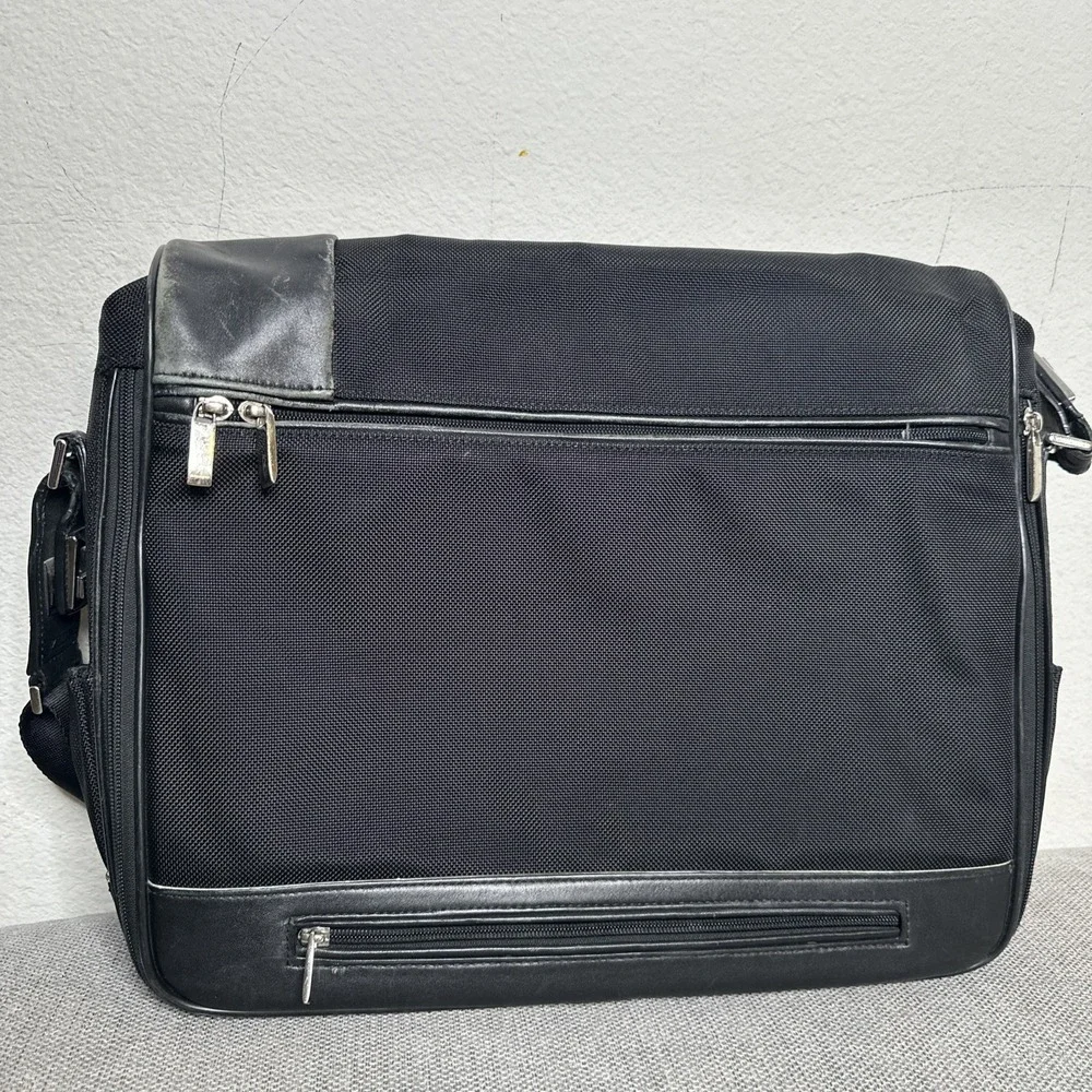 TUMI LXT Imagination Messenger Laptop Bag Black Nylon Leather Expandable 23671D